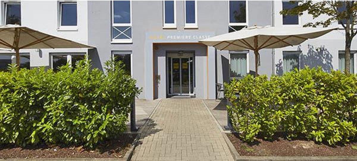 B&B Hotel München-Putzbrunn Exterior foto